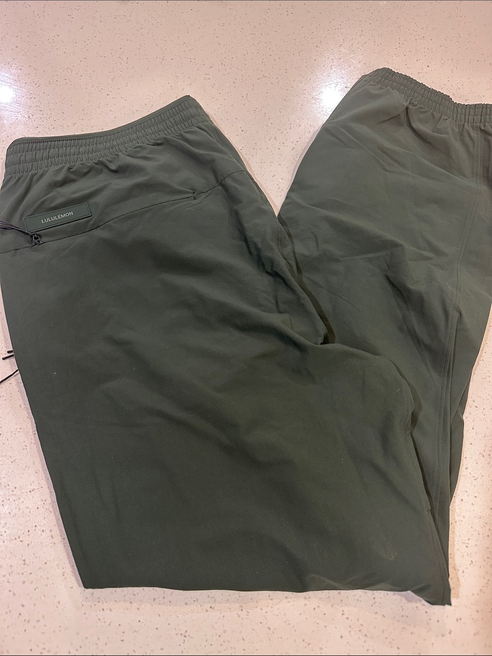 lululemon athletica Men’s Dark Olive Stretch Joggers